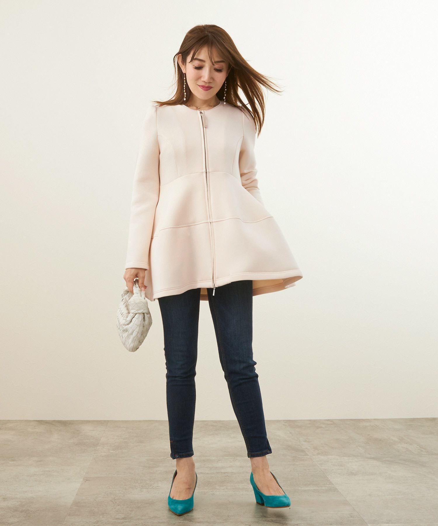 Occasion-SALE ダンボールニット 2段フリル ペプラム ノーカラー