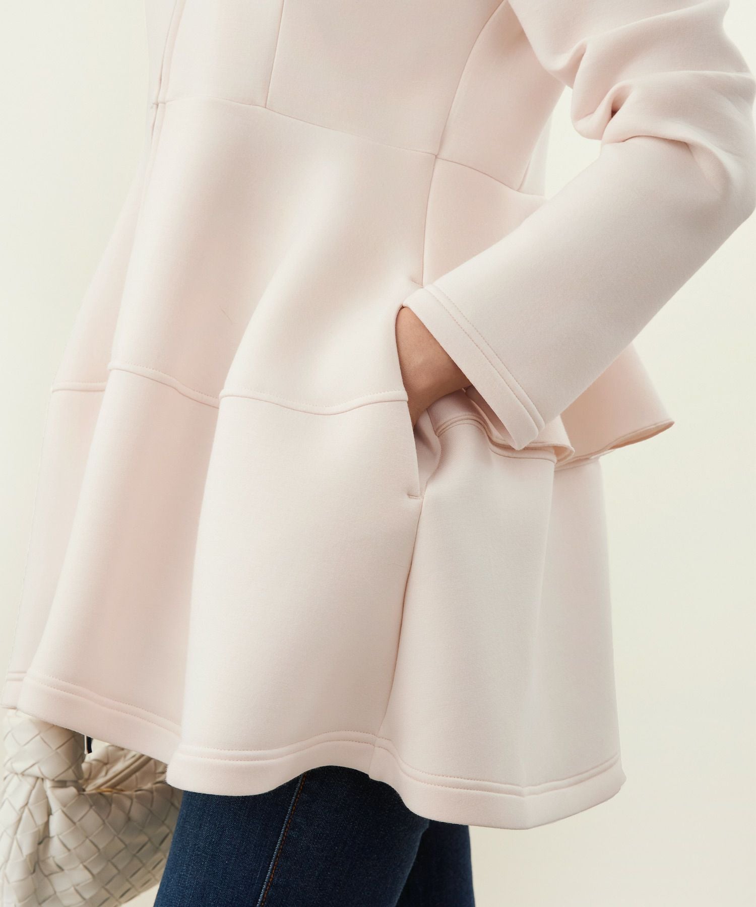 Occasion-SALE ダンボールニット 2段フリル ペプラム ノーカラー