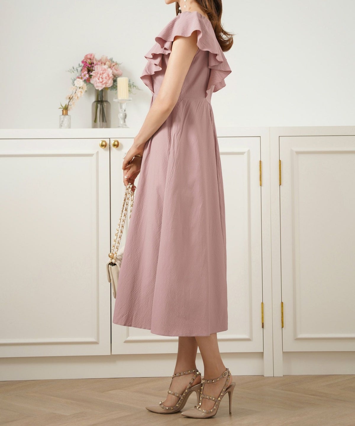 ワンピース/フリルスリーブ/ラッフル/無地/ウエストシェイプ/切り替え/フレアヘム/コンサバ/レッド/赤/ピンクベージュ/ネイビー/S/M/春/夏/秋/可愛い/かわいい/華やか/大人/上品/