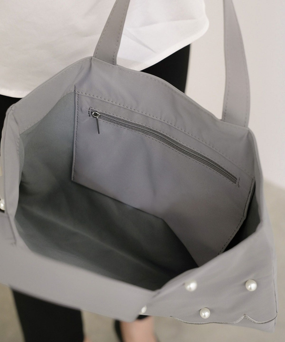 新色追加 軽い おしゃれ レディース かわいい 通勤 a4 小さめ 人気 大人 白黒 撥水 ジョイントスペース