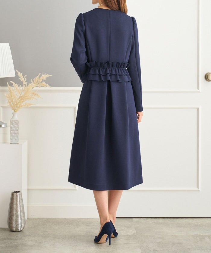 コート/ロング/ウエストフリル/肩ギャザー/ダンボール/ポンチ/長袖/スナップポケット/ポケット付き/背中心タック/S/M/秋/冬/春/可愛い/かわいい/華やか/大人/上品/