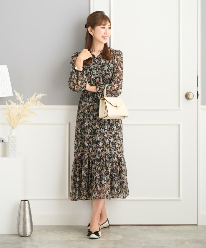 ワンピース/シフォン/長袖/フラワー/花柄/プリント/リボンタイ/ボウタイ/取り外し可/ブルーグレー/ベージュ/ブラック/黒/F/フリー/春/秋/可愛い/かわいい/華やか/大人/上品/