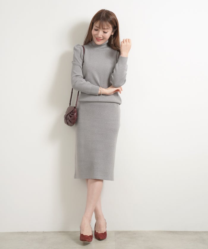 新色追加 手洗い可 S/M/L 大人カジュアル 秋冬春 シンプル かわいい オフィス 上品 ジョイントスペース ＜エコヴェロ＞タートルネック 袖山ギャザー ニット Liala×PG Liala×PG
