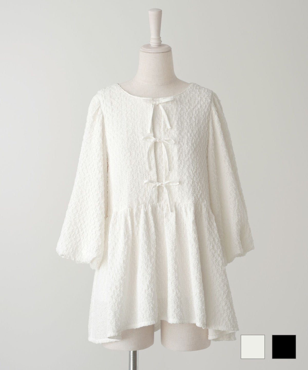 フロント リボン ホイップ ブラウス HUIT ホワイト/ブラック