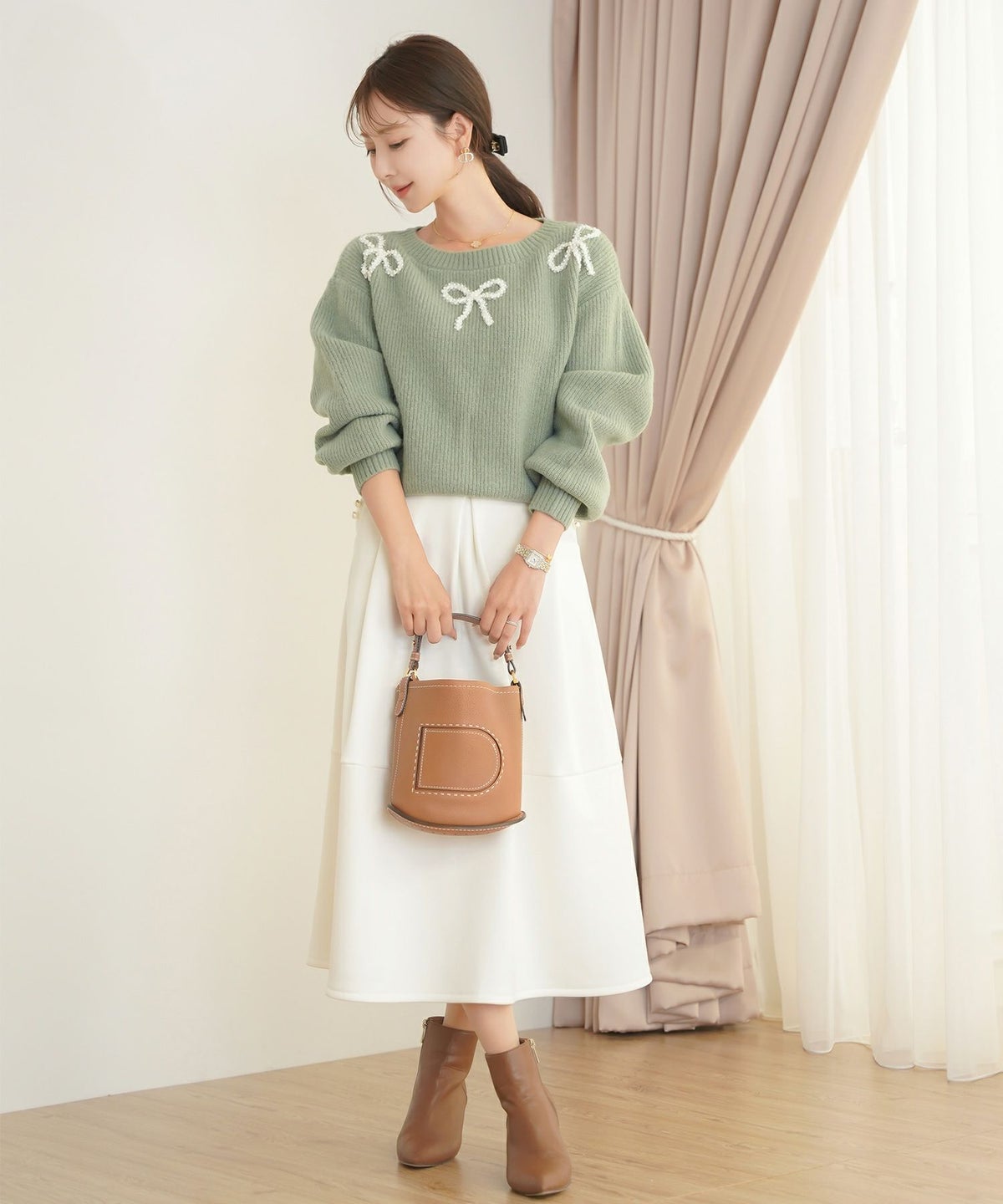 レディース/ニット/トップス/厚手/ふっくら/パール/リボン/チュール/長袖/秋/冬/お出かけ/デート/クリスマス/エレガント/フェミニン/上品/可愛い/新色/ミント/ピンク/ライトグレー/チャコール/ネイビー/トレンド