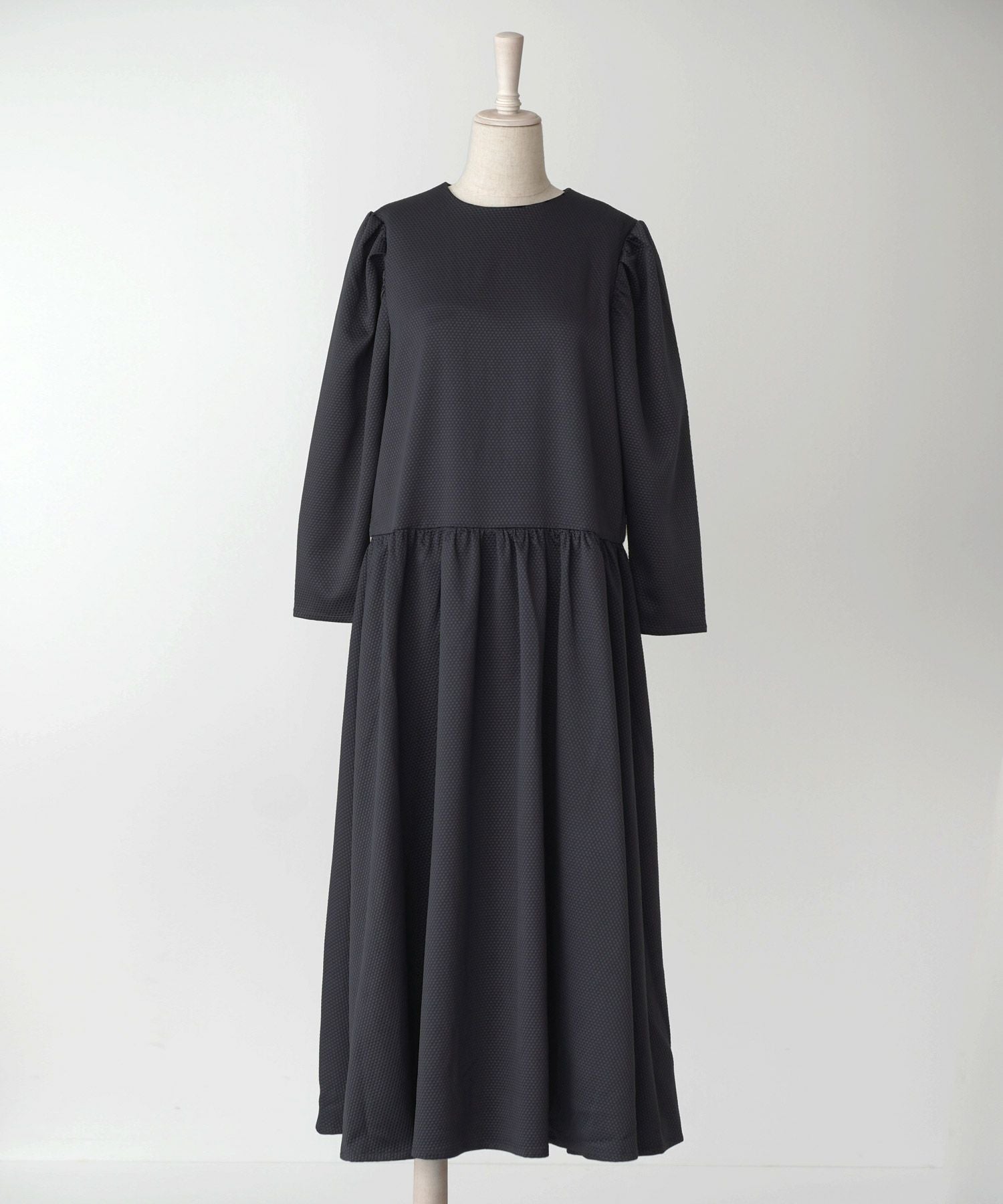 バックパール ロング ワンピース HUIT 全2色｜hit341-0025【2】 - 長袖