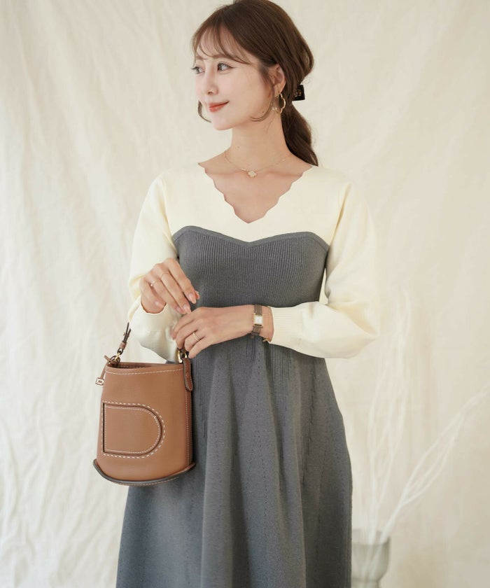 レディース/ワンピース/ニット/バイカラー/配色/ビスチェ風/ハートネック/スカラップ/Vネック/長袖/フレア/アイレット/減らし編み/キレイ/オケージョン/七五三/上品/ハリ/薄手/式/アフタヌーン/ヌン活/女子/パーティー/秋/冬/春/エレガント/グレー/モカ/ブラック