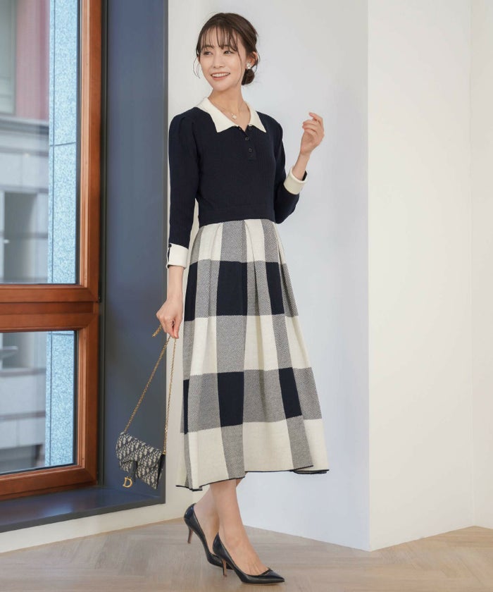 レディース/ワンピース/ニット/ふっくら/チェック/柄/長袖/秋/冬/お出かけ/デート/クリスマス/エレガント/グレー/フェミニン/上品/可愛い/ロング/ターンバック/折り返し/襟/ポロシャツ/配色/バイカラー/グレー/モカ/ブラック