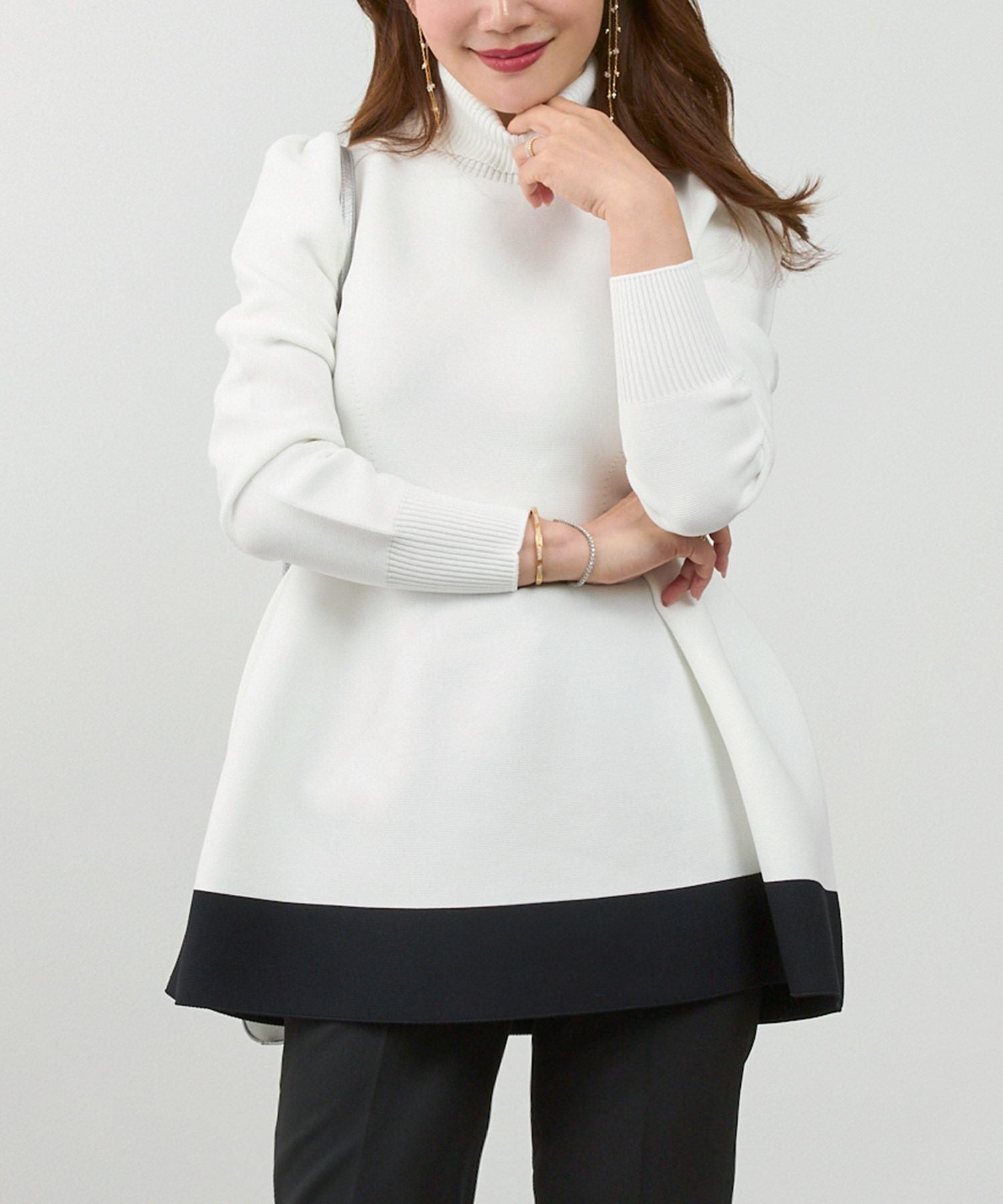 ホールガーメント タートル ペプラム ニット Liala×PG