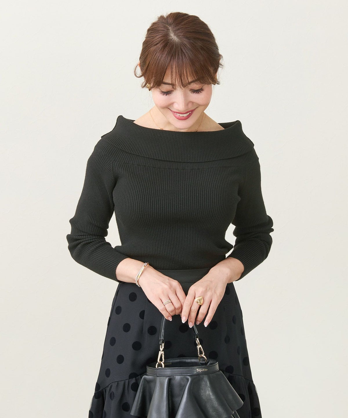 手洗い可/トップス/オフショルダーネック/リブニット/上品/可愛い/フィット/長袖/ハイゲージ/大人可愛い