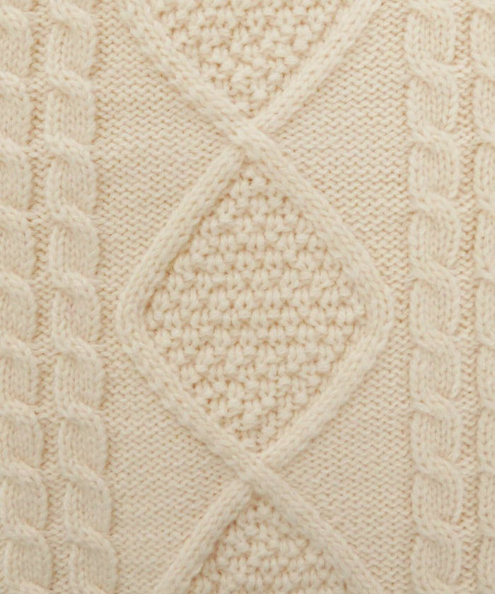 レディース/ニット/トップス/長袖/パール/ケーブル/ローゲージ/ミドルゲージ/あたたか/秋/冬/春/ショート/クルーネック/可愛い/20代/セットアップ/コーデ/フェミニン/アイボリー/グレー/ネイビー