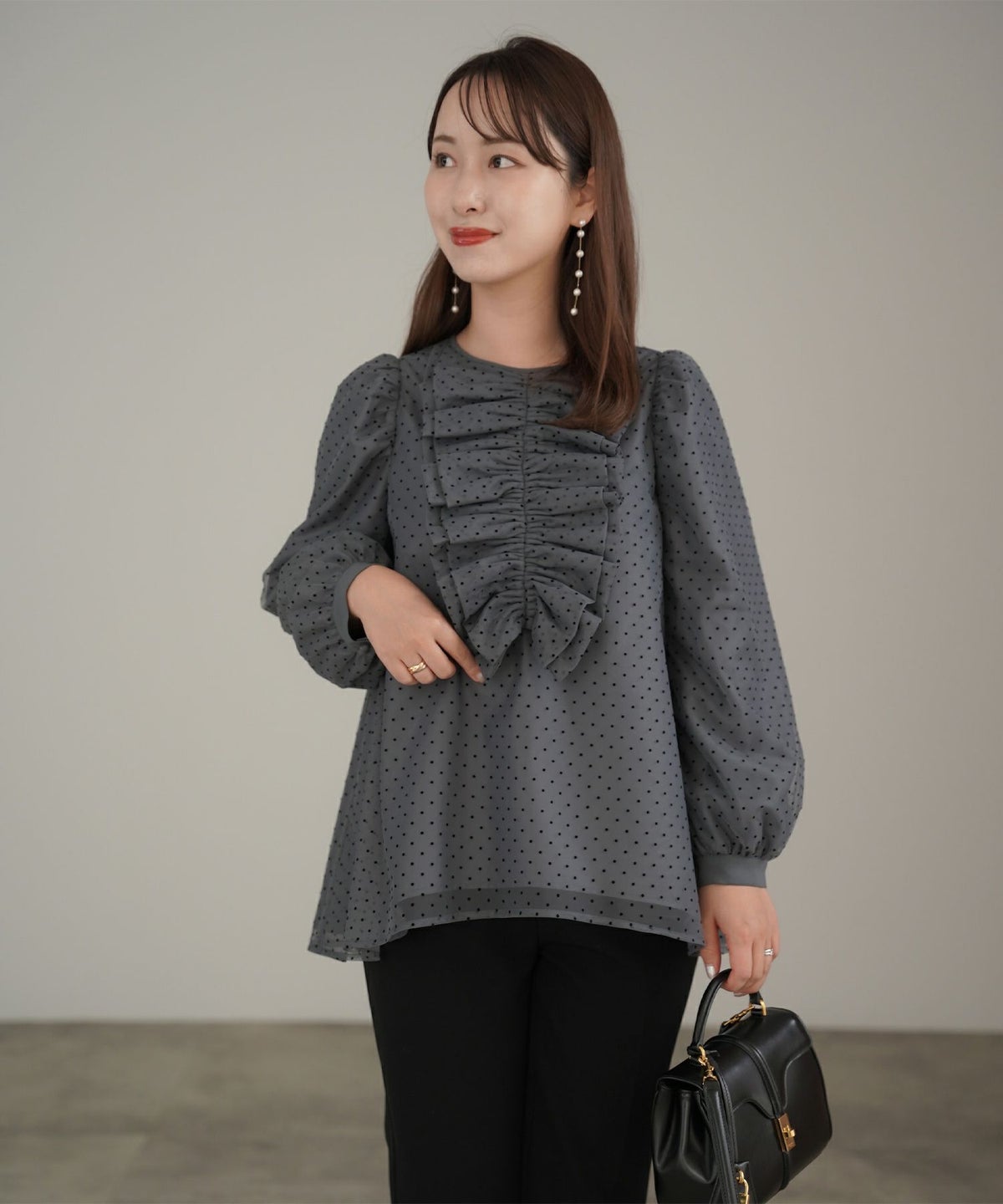 ブラウス/ドット/フリル/チュニック/オフホワイト/グレー/ブラック/フリー