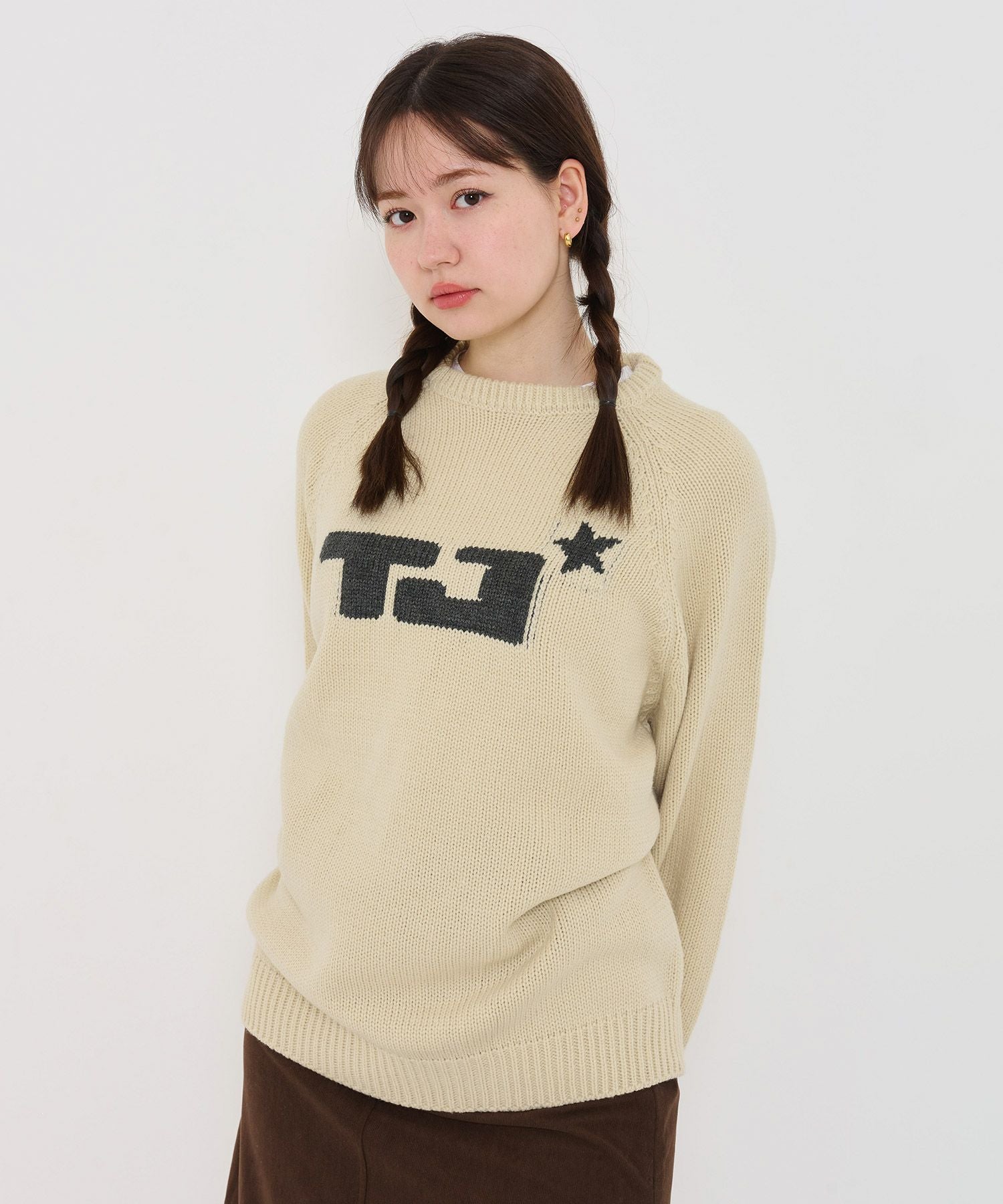 ISSUETHINGS イシューシングス 24AW 日本製 Type67 Knit with sticker ステッカー付き コットンクルーネックニット 24b/67-c-32-dgy 2 DEEP GRAY セーター プルオーバー トップス【新古品】【中古】【ISSUETHINGS】 ISSUETHINGS イシューシングス 24AW 日本製 Type67 Knit with sticker