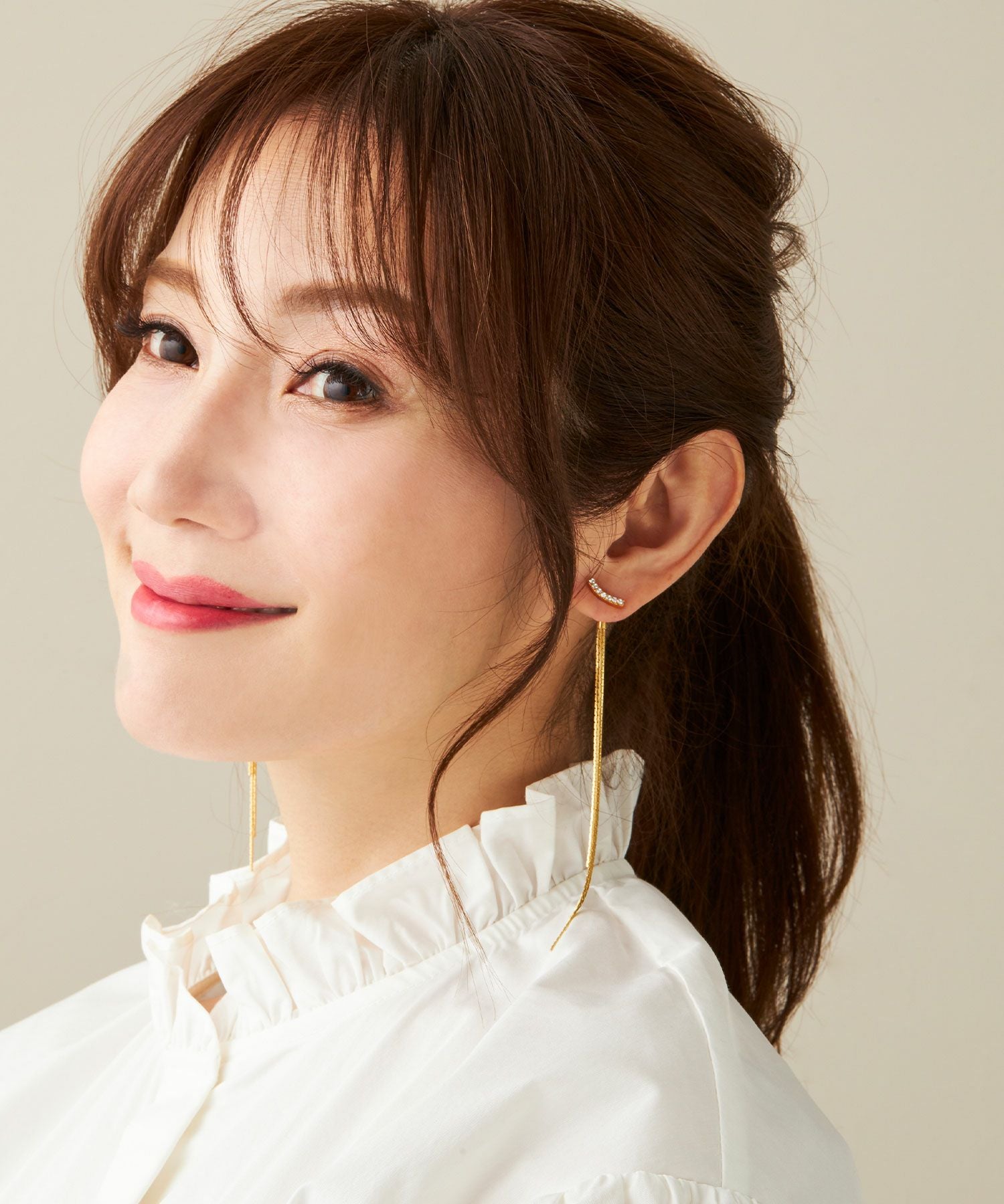 クリスタル ロングチェーン ピアス Crystal Longchain Pierce （Liala