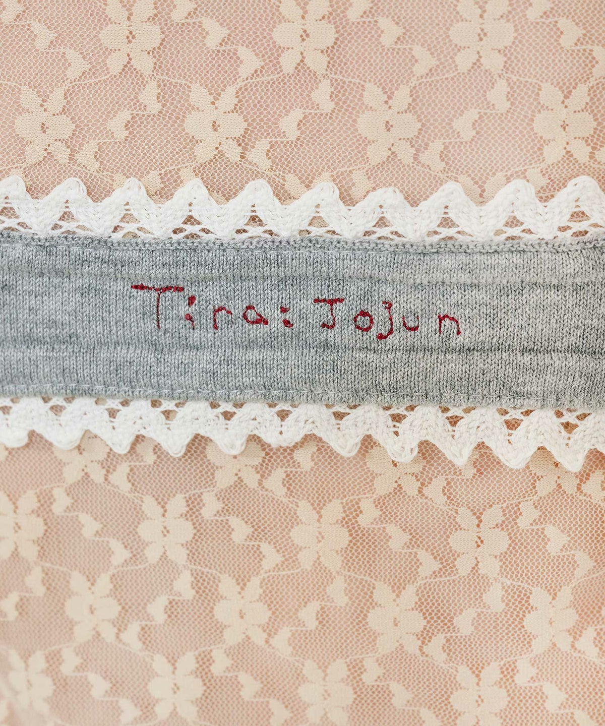 ビスチェ/ニット/手刺繍/ホワイト/グレー