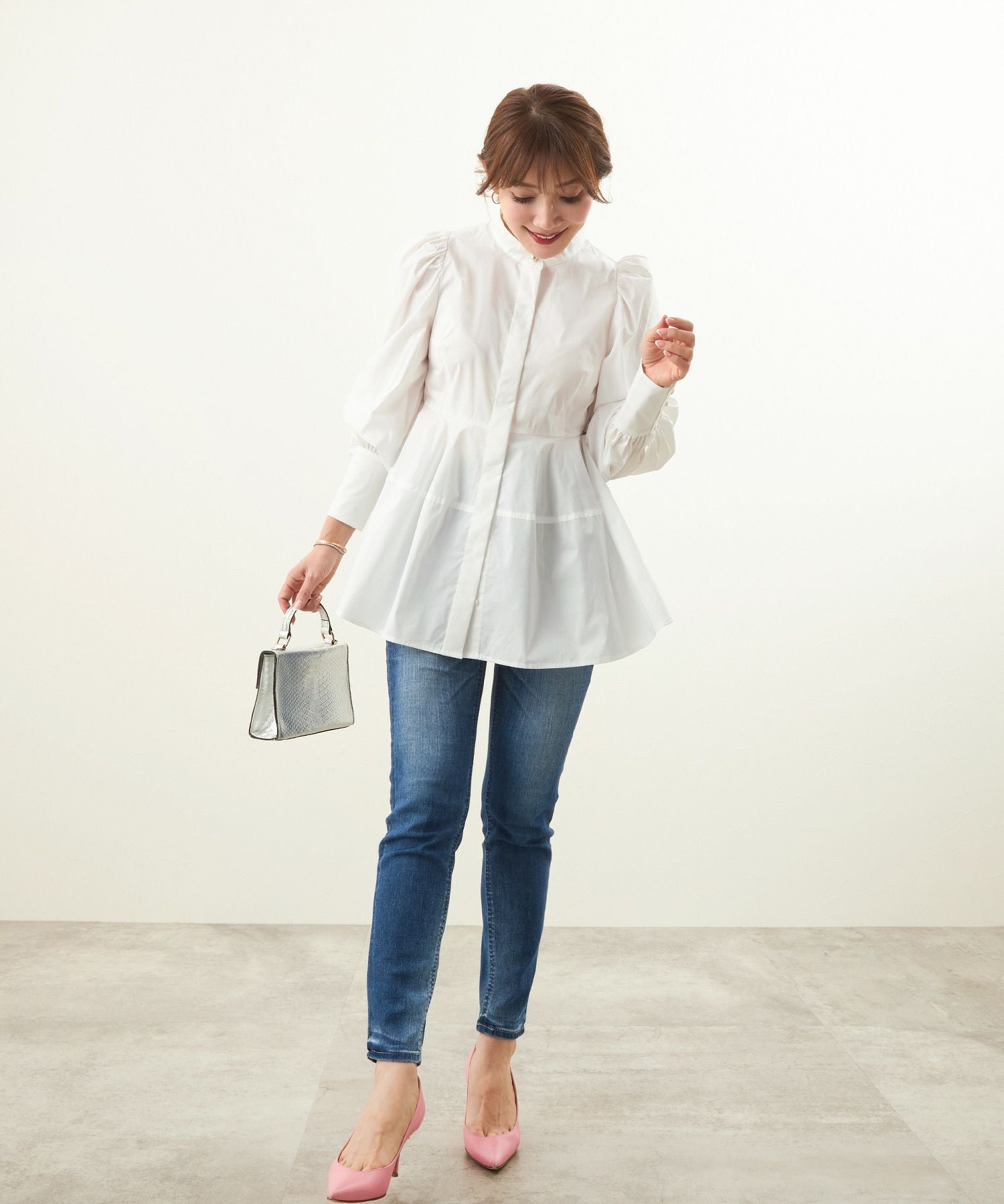 【新品タグ付き】Liala×PGコクーンペプラムブラウス S ピンク Liala×PG パワーショルダー コクーンペプラム ブラウス｜Yahoo!フリマ