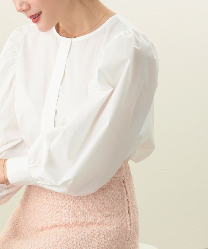 手洗い可/長袖/袖口カフス/くるみ釦/比翼仕立て/丸首/袖山ギャザー/シンプル/着回し