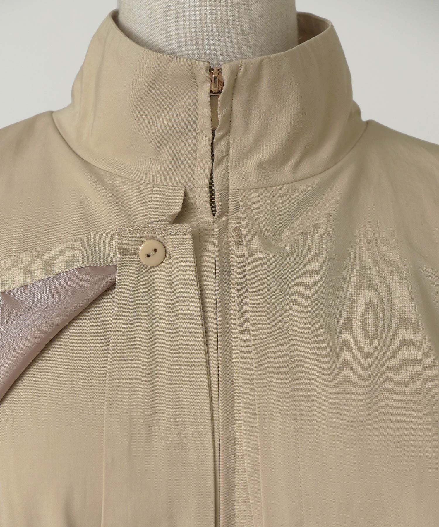 OUTLET-SALE フロントジップ ケープ トレンチコート HUIT 全2色 OUTLET-SALE フロントジップ ケープ トレンチコート HUIT 全2色