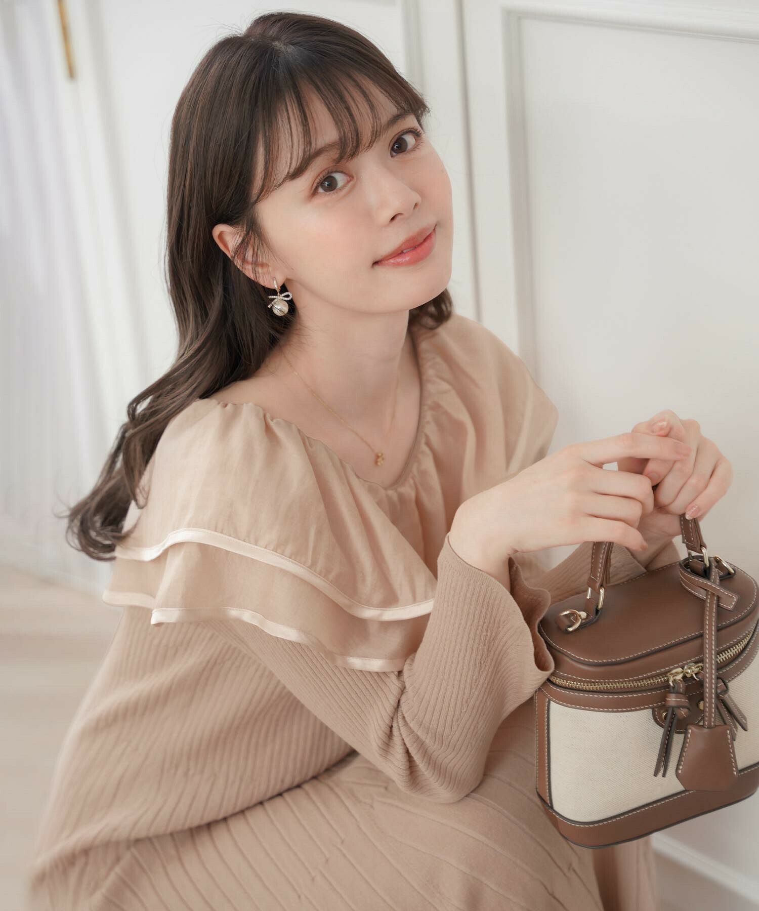 TIME-SALE シアー ラッフルフリル Vラインネック ニット ワンピース le