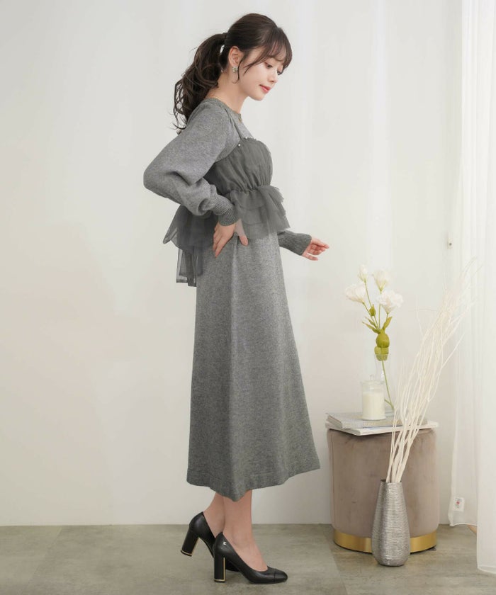 レディース/ワンピース/ニット/ビスチェ/チュール/レイヤード/セットアップ/着こなし/3WAY/フリル/Iラインワンピース/長袖/配色/パイピング/バイカラー/フレア袖/産後服/マタニティ/ウォームバニラ/ベージュ/チャコールグレー/春/秋/夏/ヌン活/おしゃれ着/シフォン/女子会