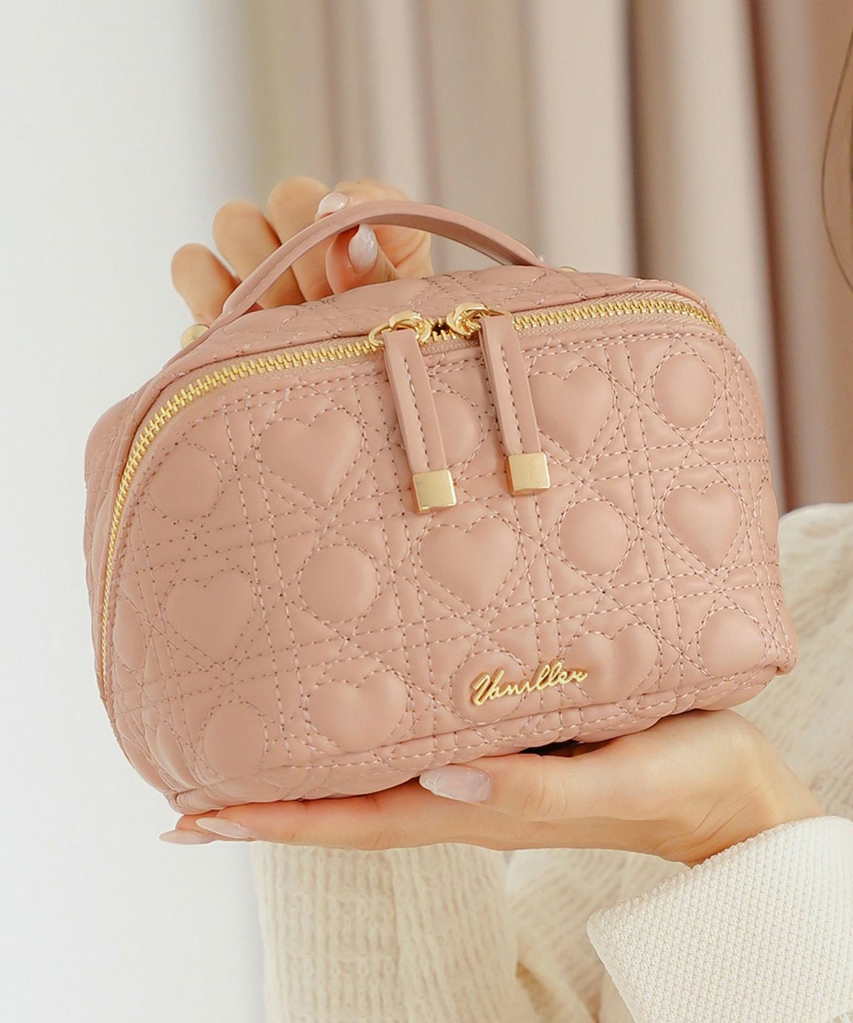 小物 グッズ ポーチ キルティング コスメ 化粧 バニティ 収納 仕分け 旅行 おしゃれ 可愛い ハート柄