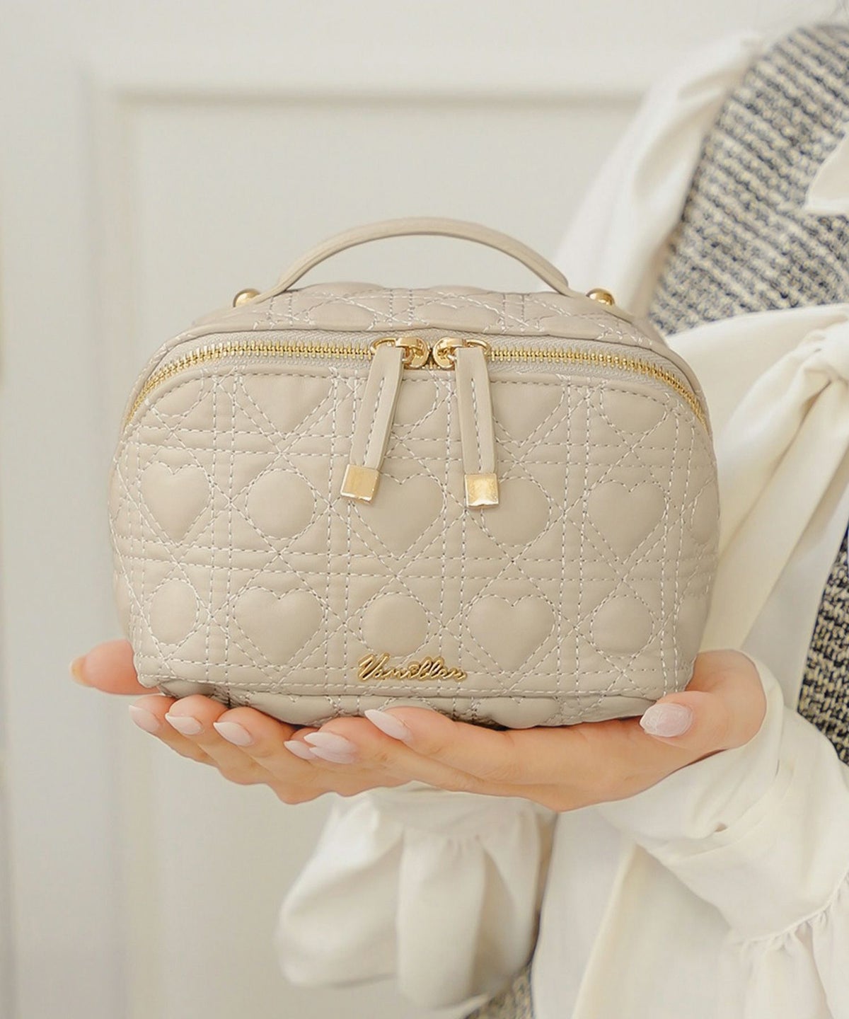 小物 グッズ ポーチ キルティング コスメ 化粧 バニティ 収納 仕分け 旅行 おしゃれ 可愛い ハート柄