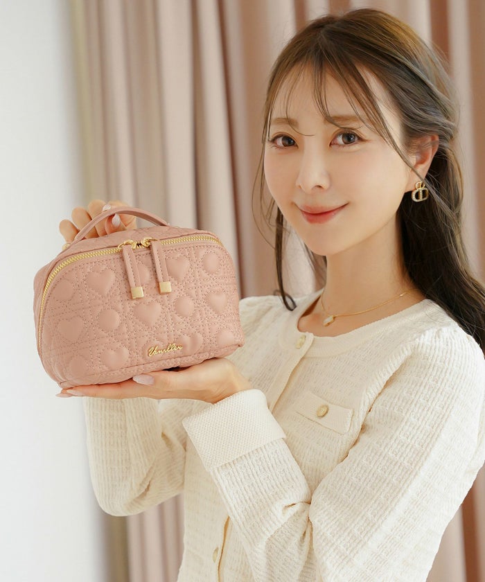 小物 グッズ ポーチ キルティング コスメ 化粧 バニティ 収納 仕分け 旅行 おしゃれ 可愛い ハート柄