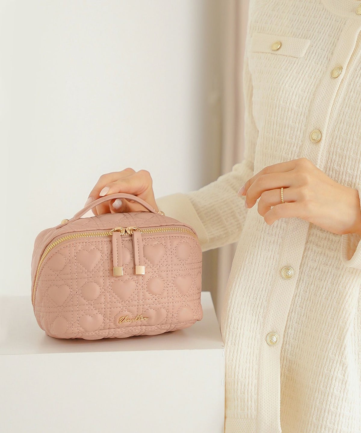 小物 グッズ ポーチ キルティング コスメ 化粧 バニティ 収納 仕分け 旅行 おしゃれ 可愛い ハート柄