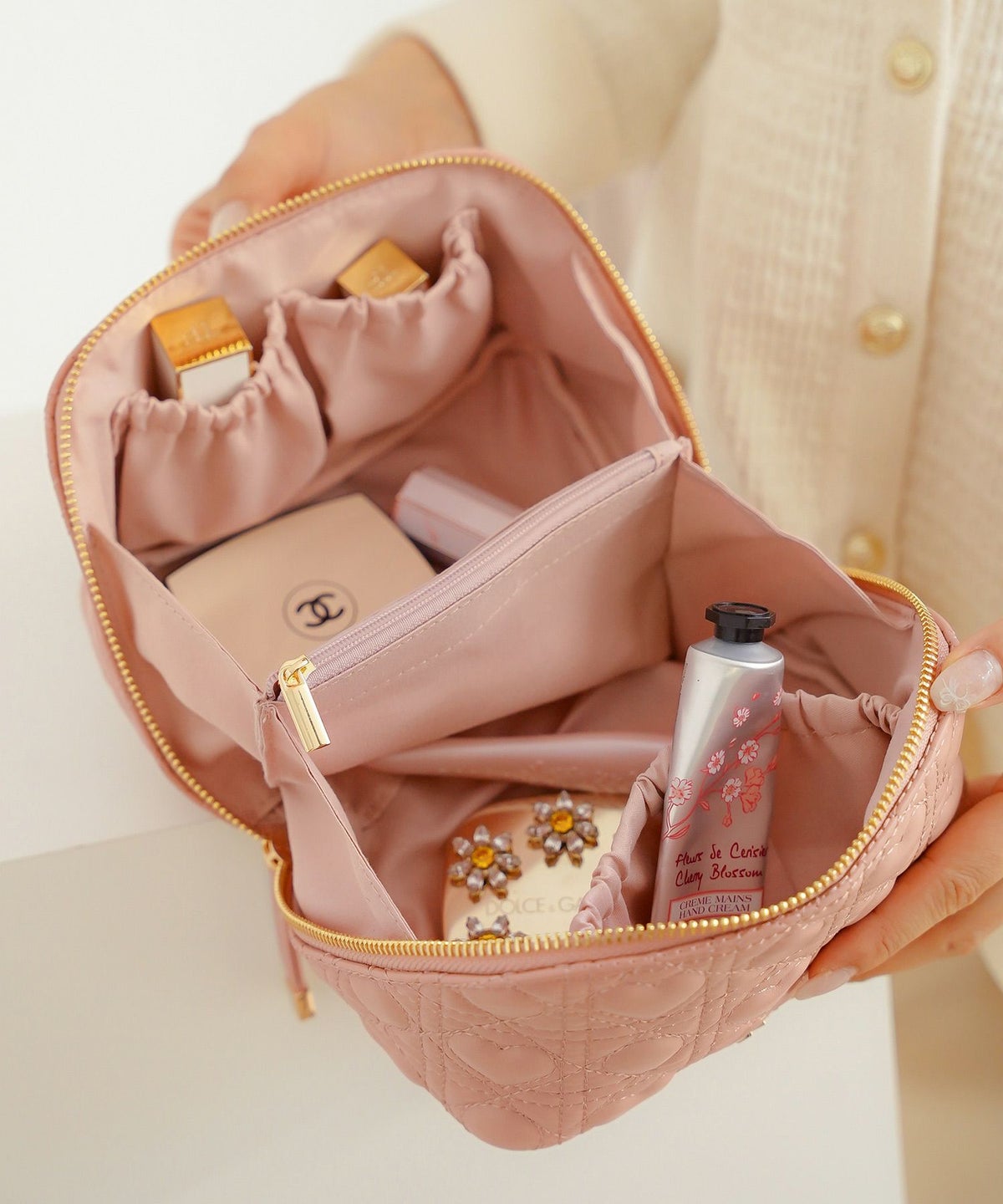 小物 グッズ ポーチ キルティング コスメ 化粧 バニティ 収納 仕分け 旅行 おしゃれ 可愛い ハート柄