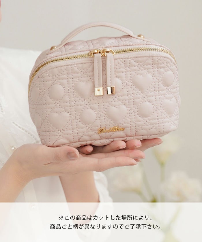 小物 グッズ ポーチ キルティング コスメ 化粧 バニティ 収納 仕分け 旅行 おしゃれ 可愛い ハート柄