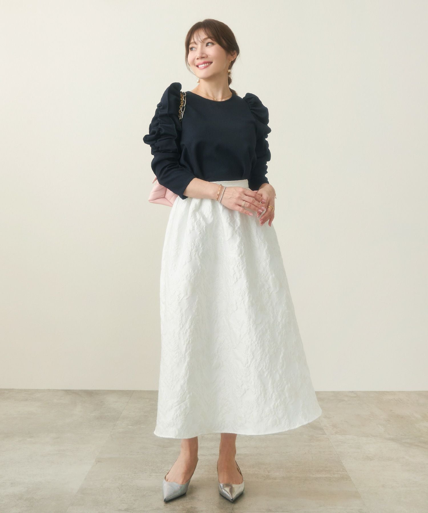 新品♡Liala×PG♡ブラウス ギャザー 裾スカラップ　ベージュ　Sサイズ Liala×PG：スカラップ特集 | Joint Space