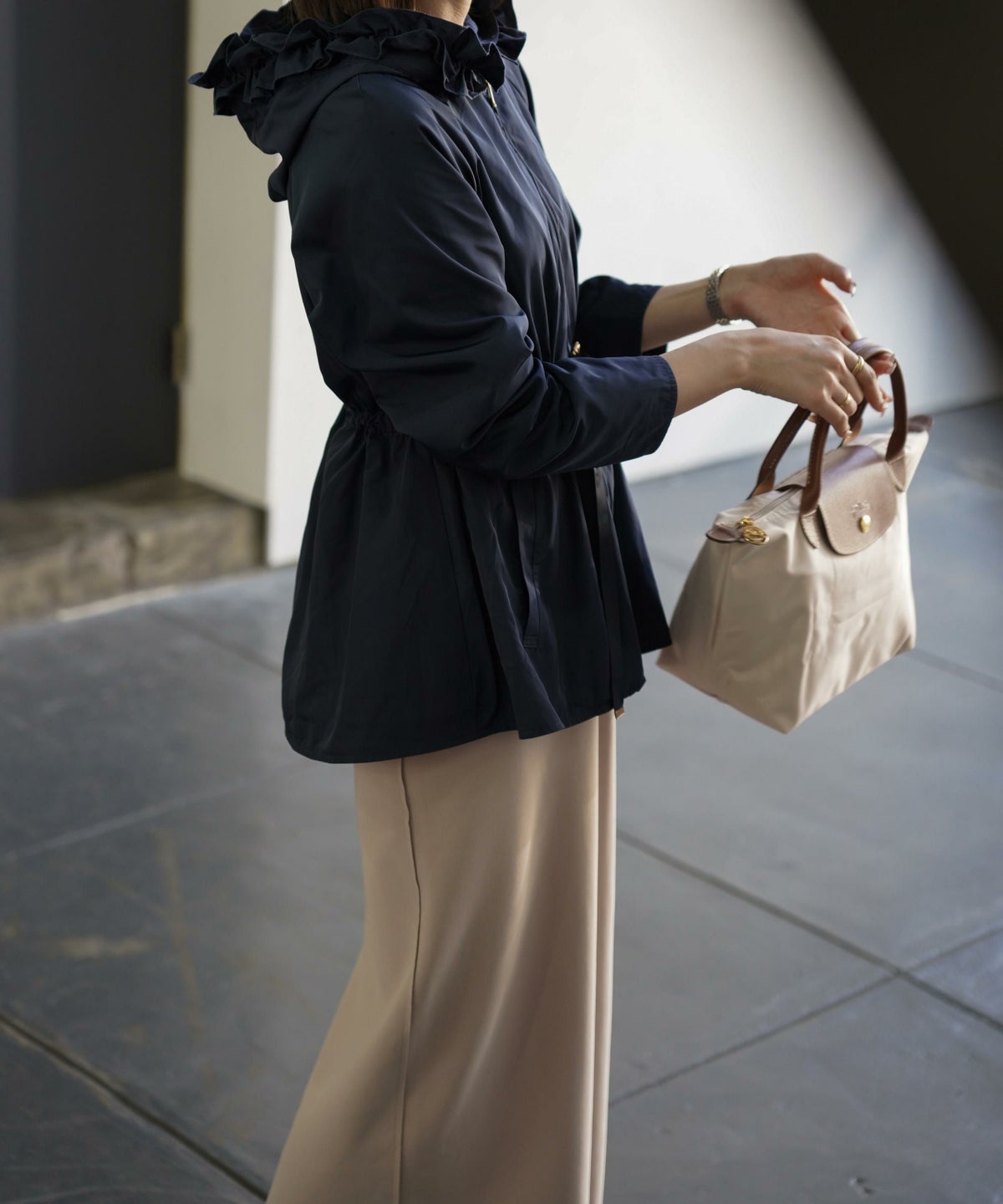 マウンテンパーカー/ペプラム/アイボリー/ネイビー/M/春/秋/フリル/ドロスト/ラグラン/長袖