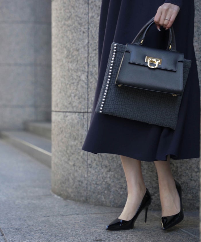 ワンピース/衿付き/ホールガーメント/ニット/エクリュ/ネイビー/ブラック/S/M/春/秋/冬/フレアシルエット/リブ編み