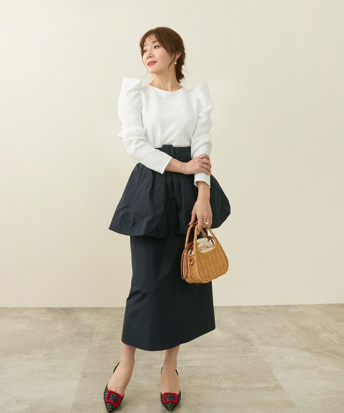 新色追加手洗い可日本製トップスレディースオフィスかわいいきれいめおしゃれ春白黒ジョイントスペース