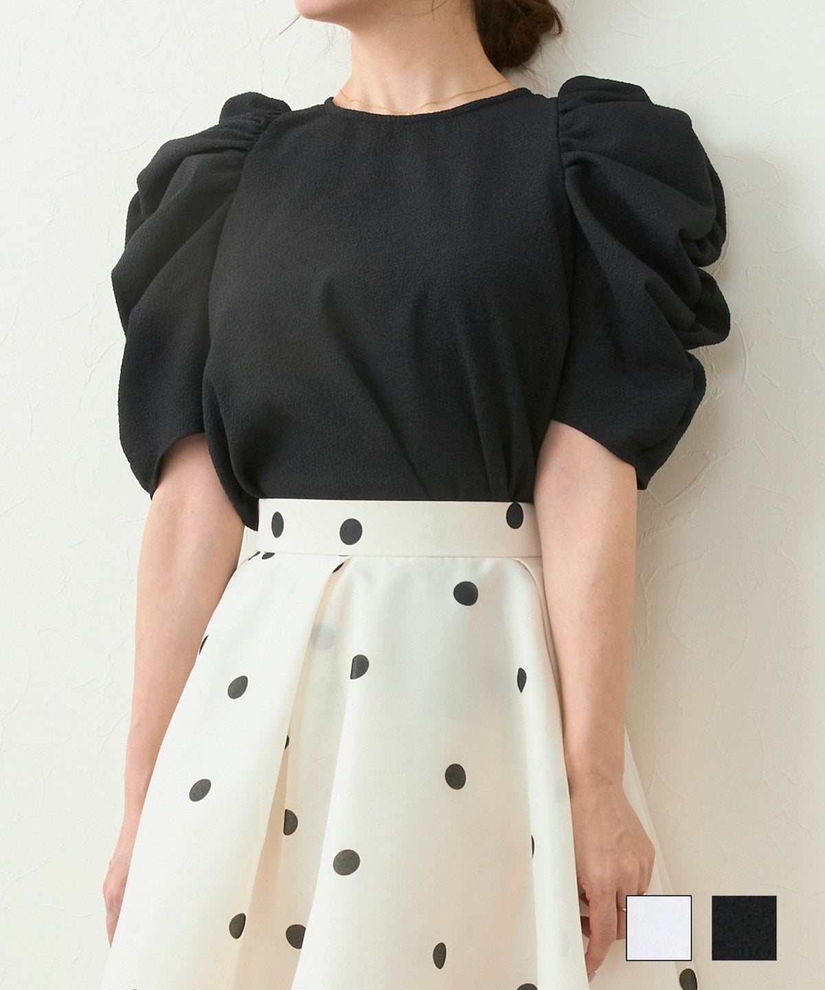 ブラウス トップス レディース オフィス かわいい きれいめ おしゃれ 春 白 黒 ジョイントスペース 無地ドット ボリュームスリーブ ブラウス Liala×PG