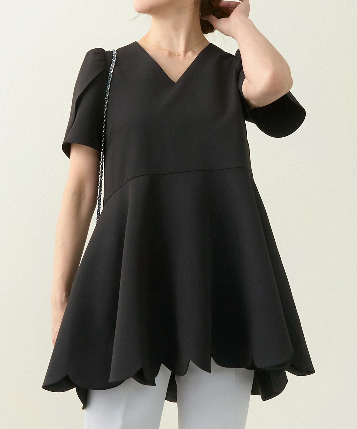 スカラップ ペプラム チューリップスリーブ ブラウス Liala×PG