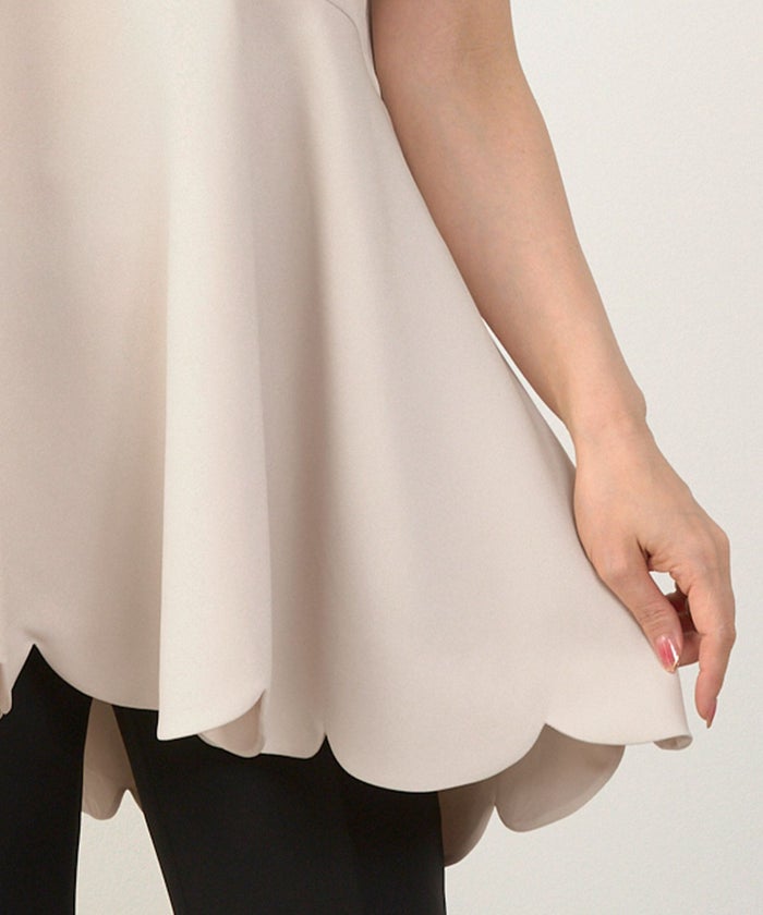 新色追加手洗い可ブラウスレディースファッショントップスおしゃれオフィスエレガントきれいめ長め体型カバー白黒春Vネックジョイントスペース