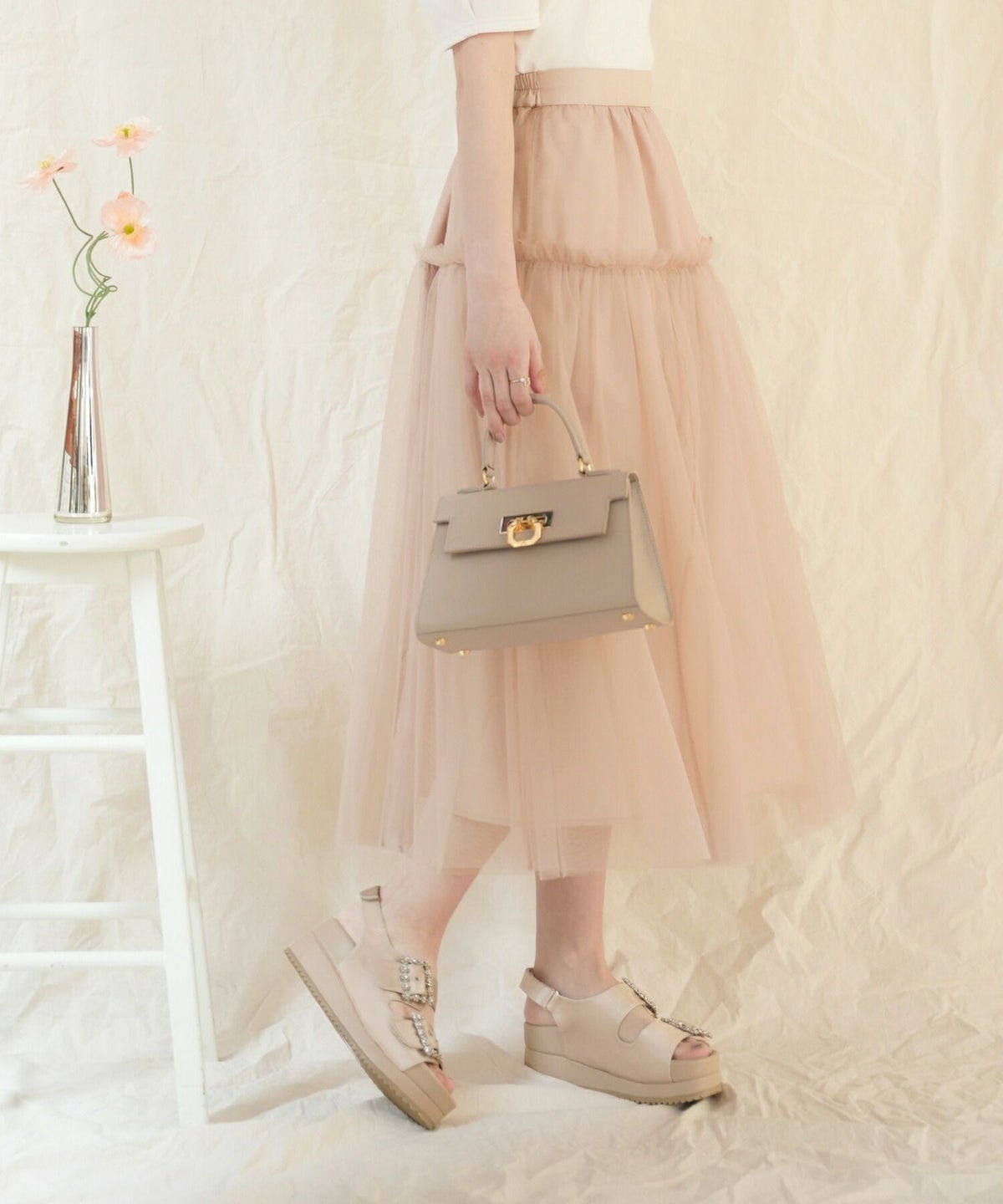 レディース/小物/靴/厚底/サンダル/スポーツサンダル/スポサン/ビジュー/サテン/ゴールド/シルバー/花/ピンクベージュ/ブルーグレー/ブラック/春/夏/秋/10代/20代/30代/海/旅行/エレガント/フェミニン/上品/カジュアル/可愛い