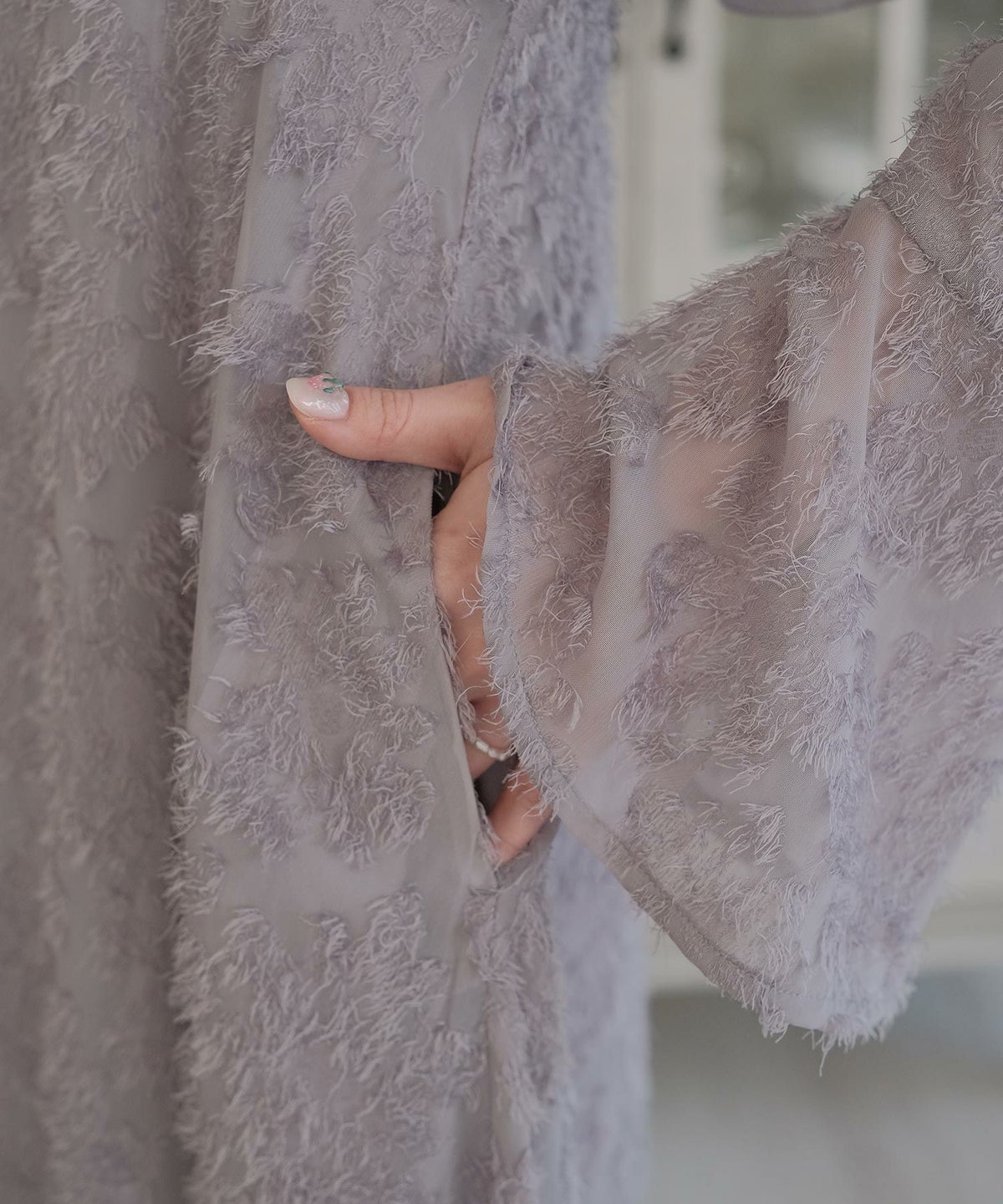 ワンピース/フリンジ/カットジャカード/ロング丈/フレアスリーブ/ベージュ/グレー/M