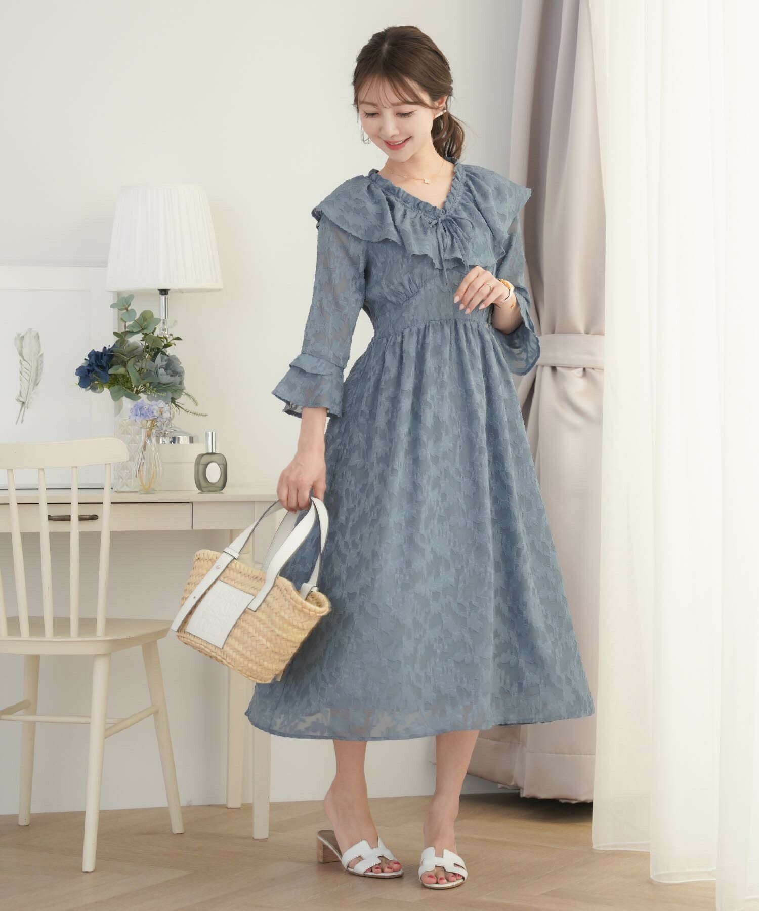 OUTLET-SALE フリル シアージャカード フレアスリーブ ワンピース le
