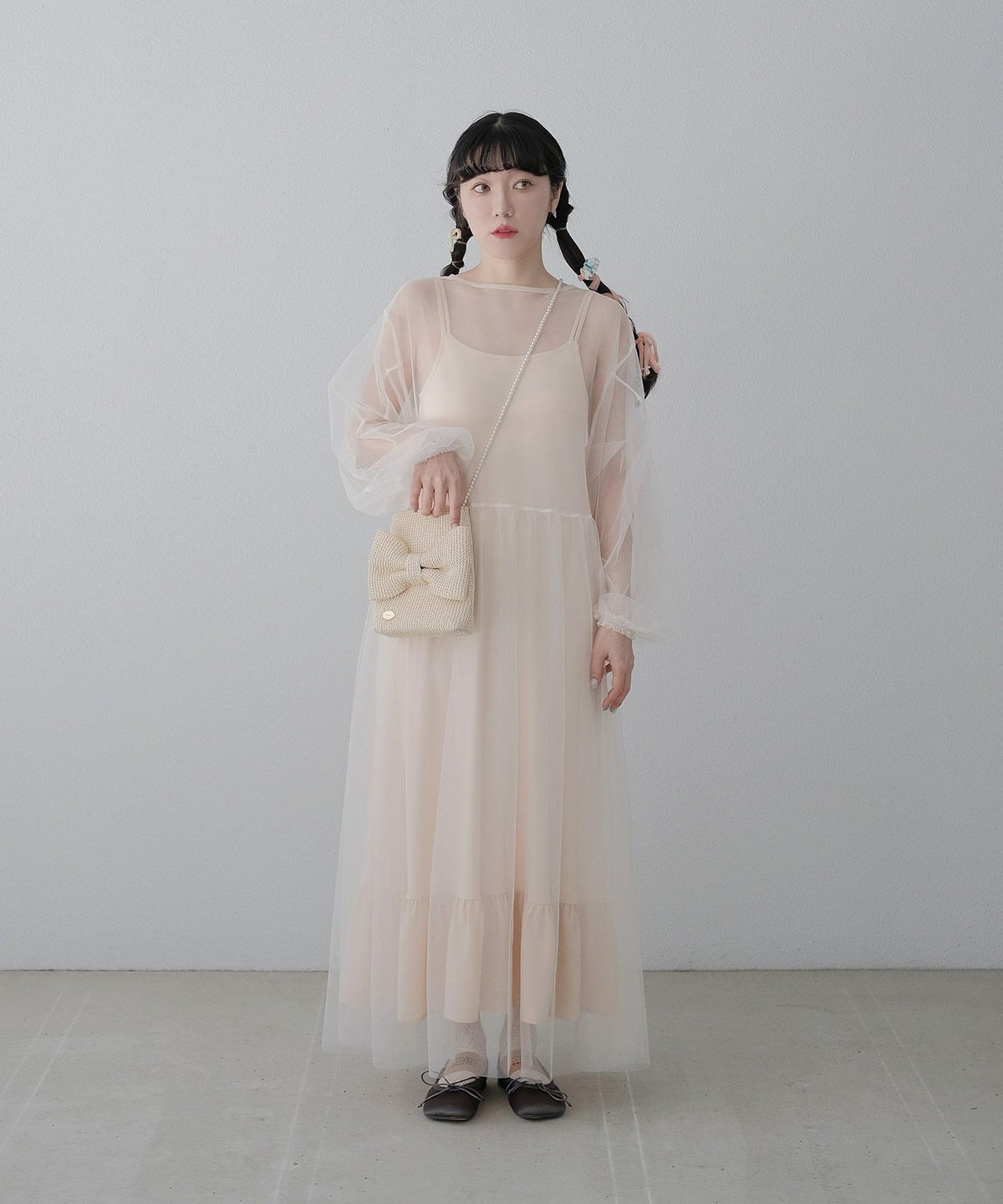 カップ付きキャミワンピース miolite ベージュ/ホワイト/ブラック