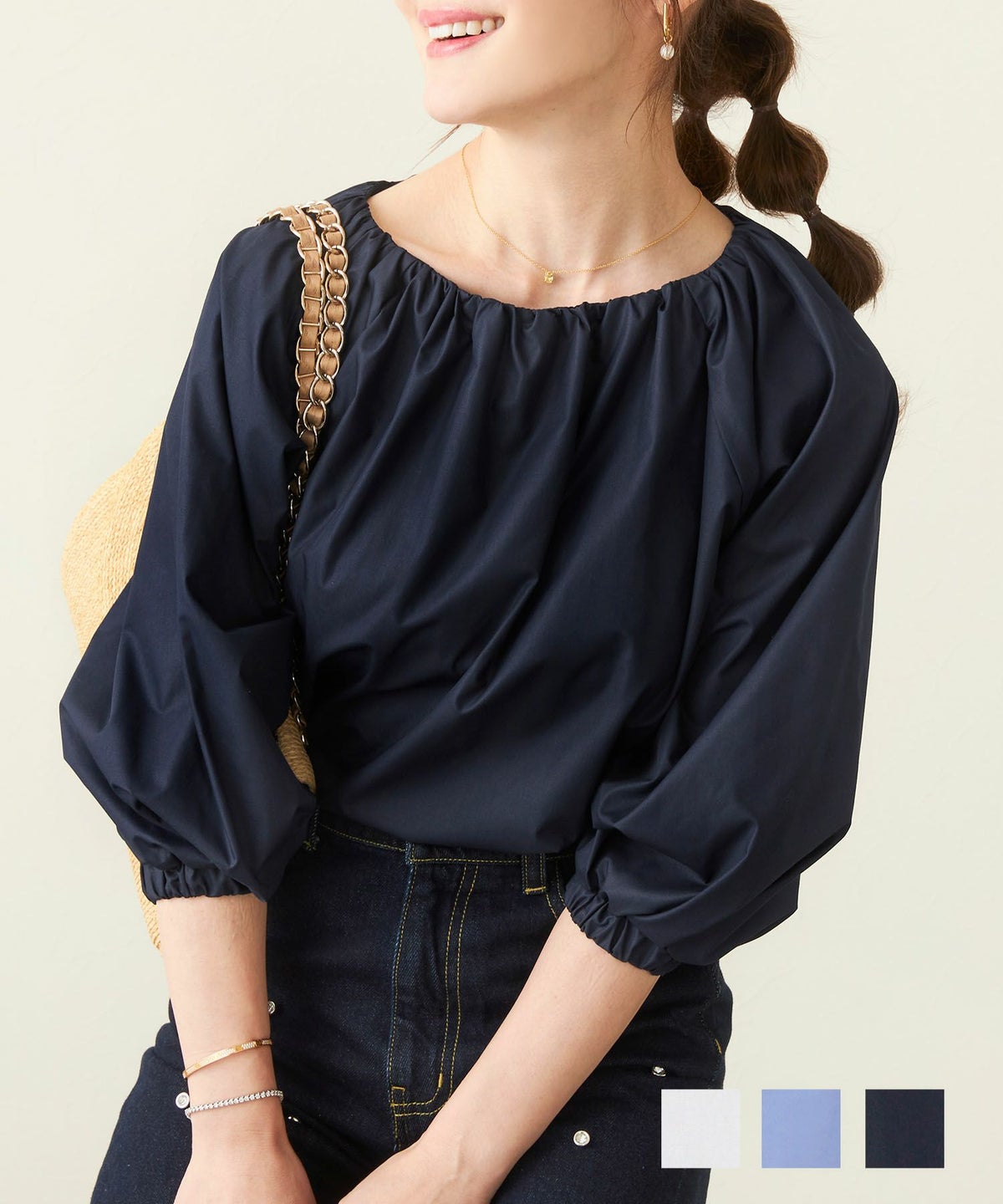 ブラウス レディース おしゃれ  白黒 エレガント オフィス カジュアル 半袖 ゆったり ギャザー 女性 上品 きれいめ ジョイントスペース スモック ブラウス 5分袖 Liala×PG