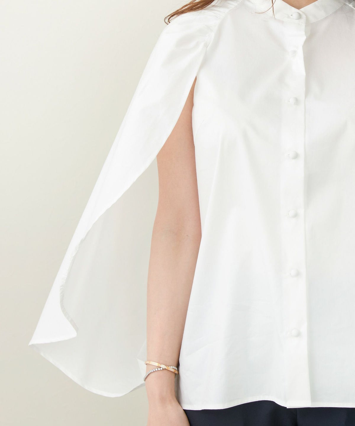 手洗い可ブラウスレディースおしゃれオフィス白黒春秋襟なしエレガント可愛いガールズシャツかわいいジョイントスペース