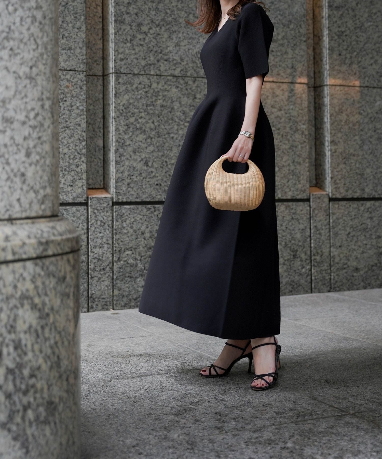 Vネック ホールガーメント ニット ワンピース HUIT 全4色｜hit321-0112