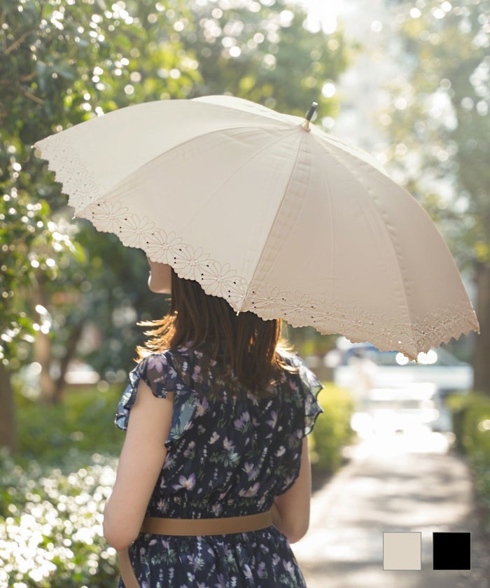 セレクト  傘 おしゃれ コンパクト かわいい レディース 女性 女の子 黒 大人 人気 花びら フラワー ジョイントスペース フラワー刺繍 晴雨兼用 日傘 Prima Scherrer