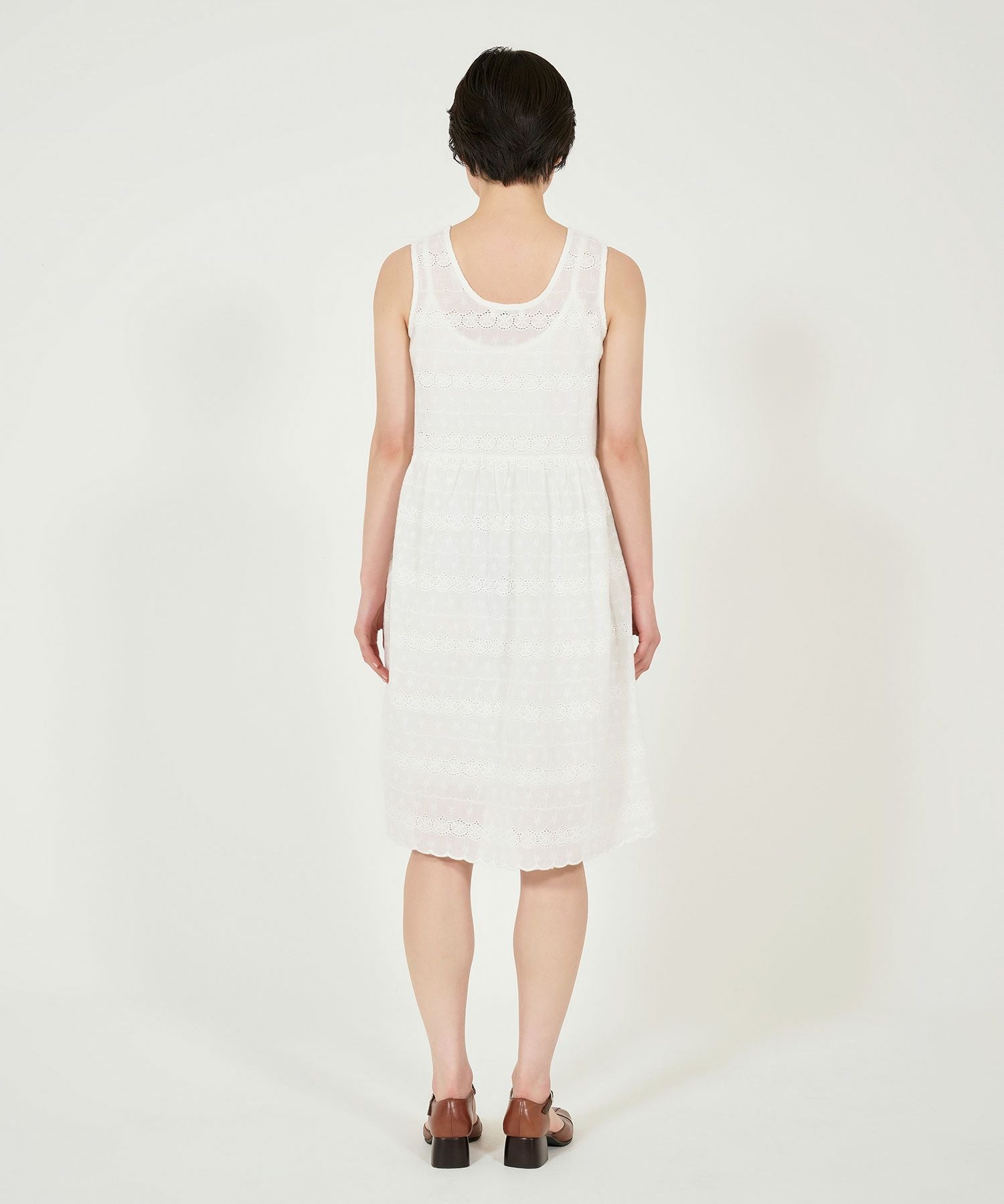 Early-Summer-SALE ノースリーブ アイレットレースワンピース TINA