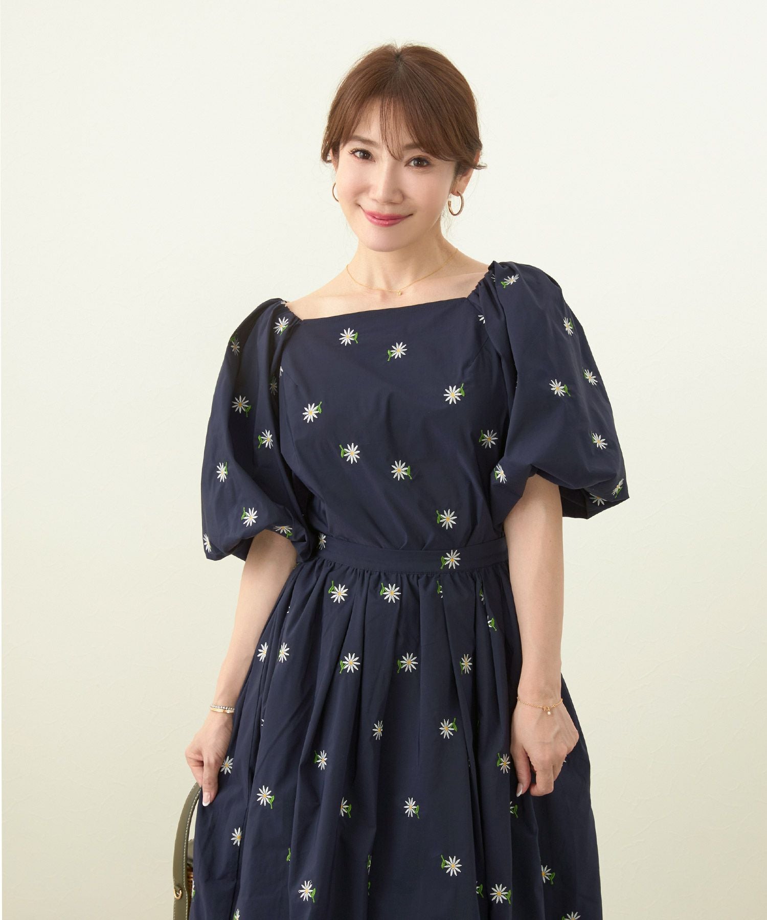 マーガレット 花刺繍 パフスリーブ ブラウス 半袖 Liala×PG 全3色