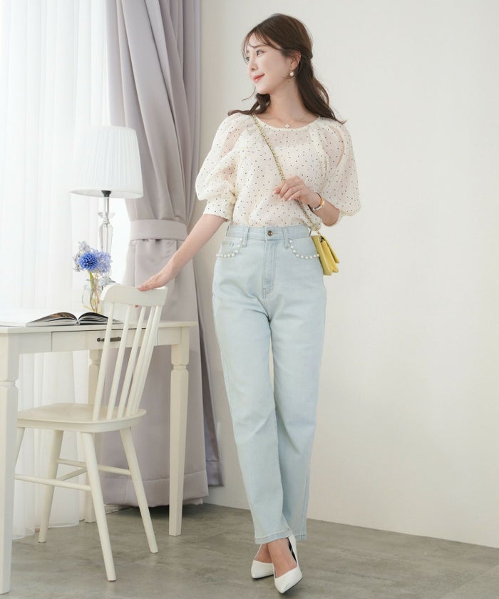 レディース/デニムパンツ/ボトムス/ハート刺繍/ポケット/パール/ウエストゴム/ライトブルー/インディゴ/ストレスフリー/伸縮/着圧/着痩せ/カジュアル/かわいい/新色/大人気/ブルー/サックス/デニムコーデ