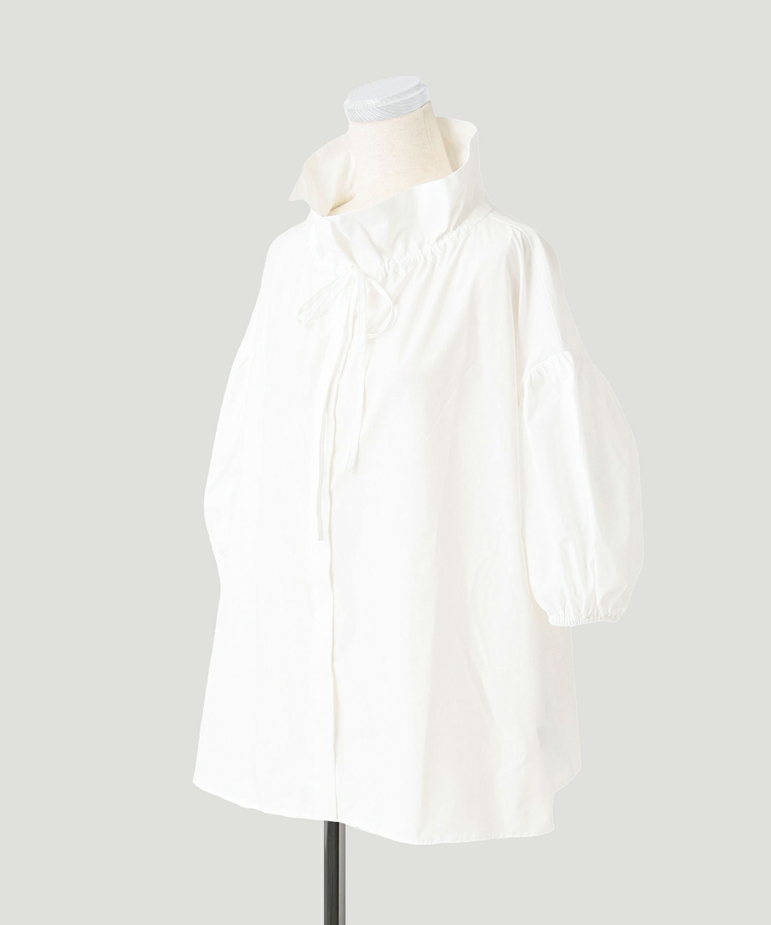 スタンド フリル カラー ブラウス HUIT 全2色｜hit811-0095【1】 - 七