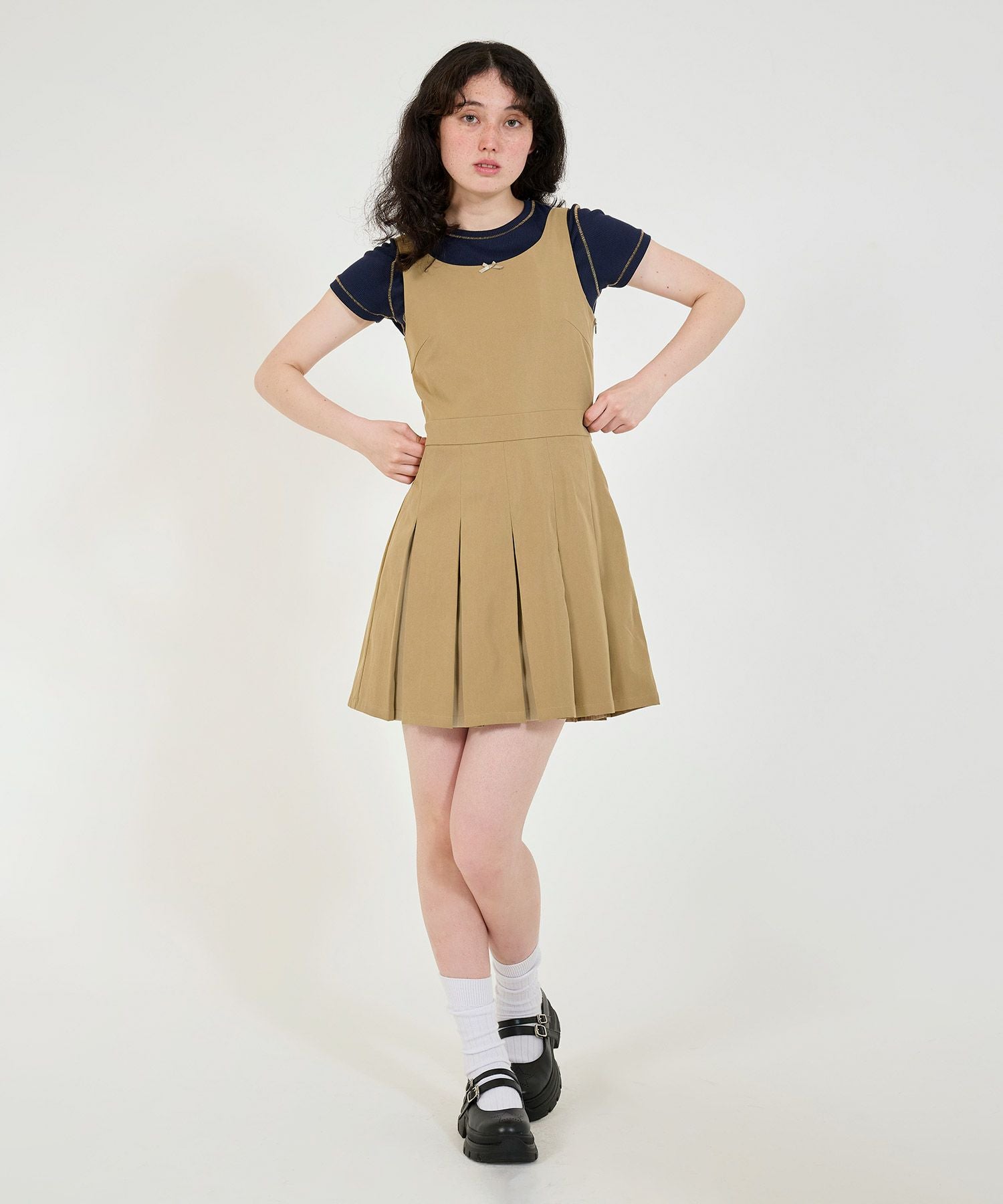 プリーツ切替 ミニ丈無地ワンピース TINA：JOJUN 全2色｜tnj321-0849